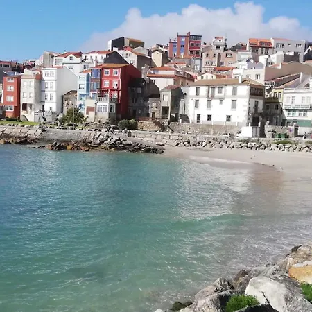 A Faldas Del Tecla A Guarda