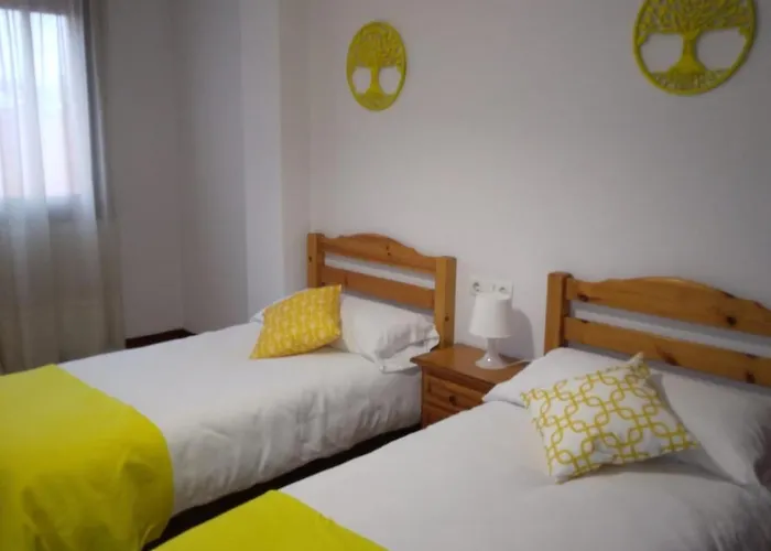 Daire A Faldas Del Tecla *