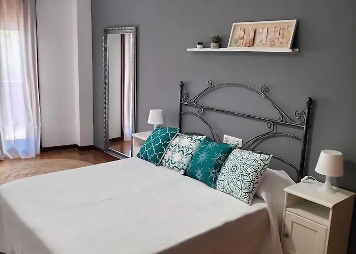 A Faldas Del Tecla A Guarda